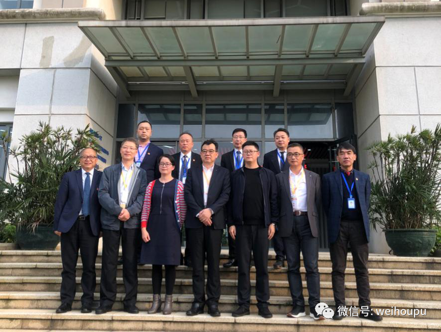 教育部评估专家莅临武汉厚溥指导工作